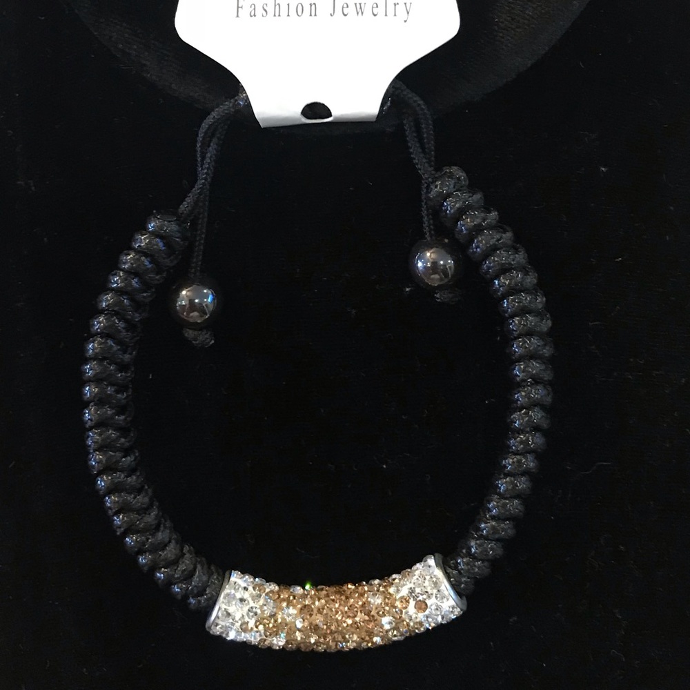 NWT FASHION JEWELRY BRACELET
